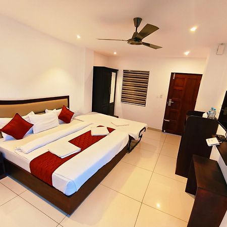 Spring Valley Resort Теккади Экстерьер фото