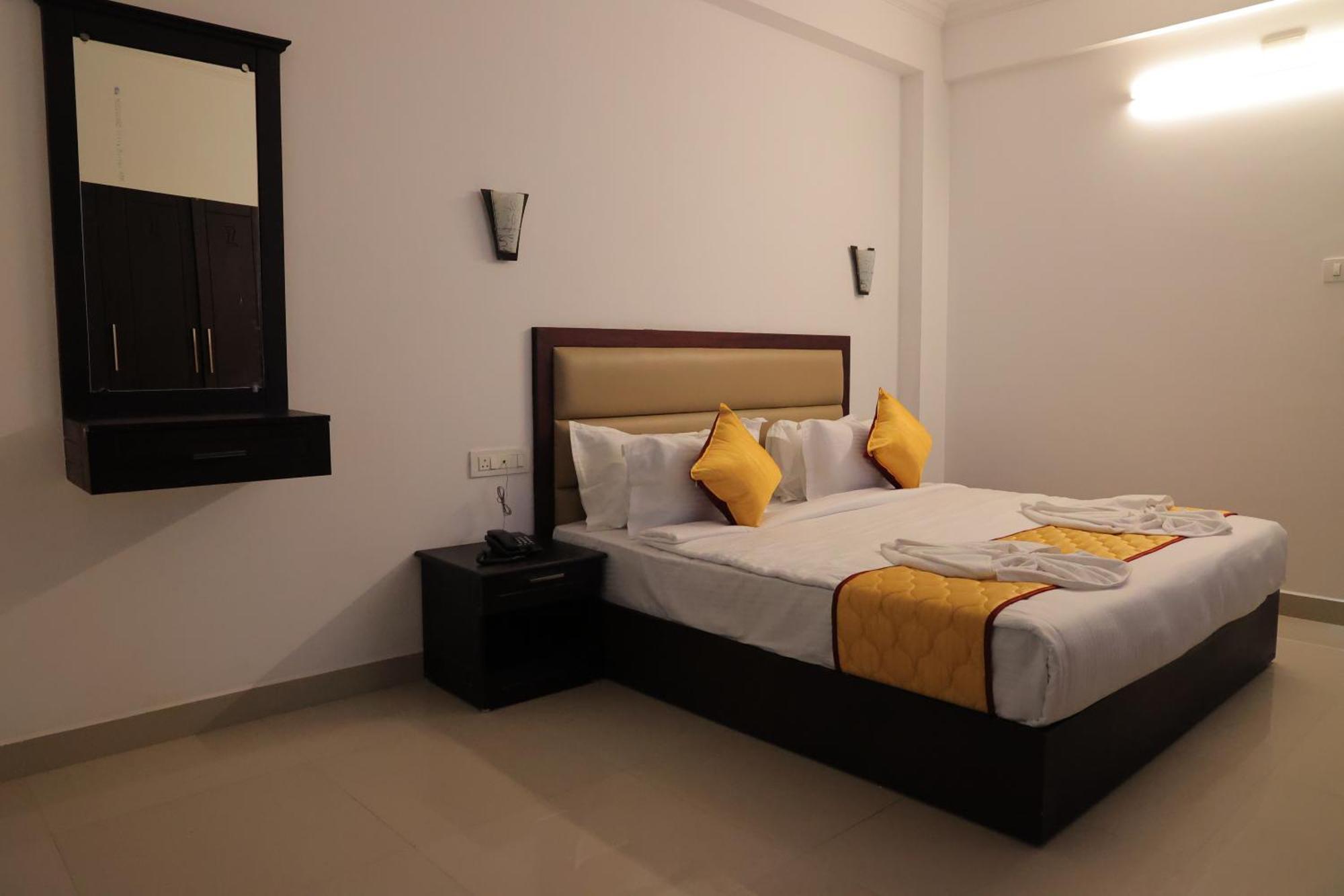 Spring Valley Resort Теккади Экстерьер фото